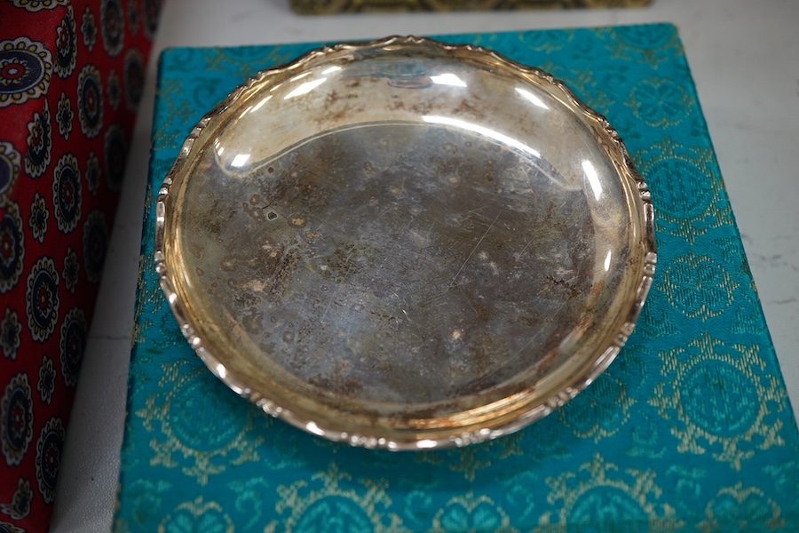 A collection of late 20th century Chinese boxed eggshell bowls